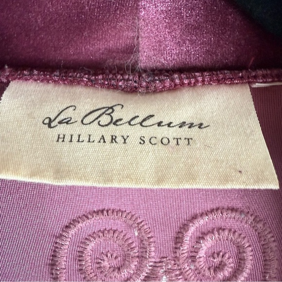 LA BELLUM HILLARY SCOTT Women's S Embroidered pink Velvet Open
Cardigan - Picture 5 of 14